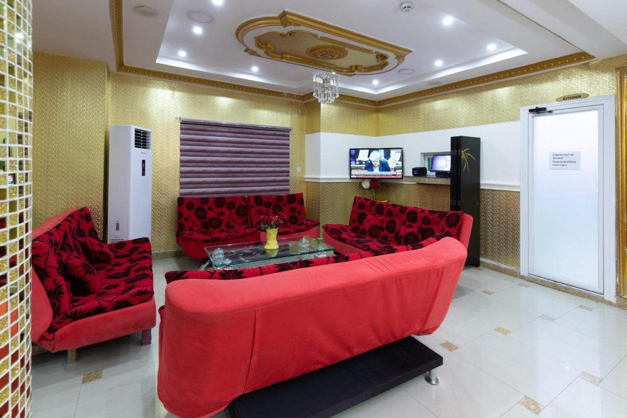 Ag Hotel And Suites Ogbodjo Dış mekan fotoğraf