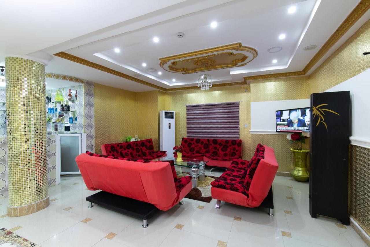 Ag Hotel And Suites Ogbodjo Dış mekan fotoğraf