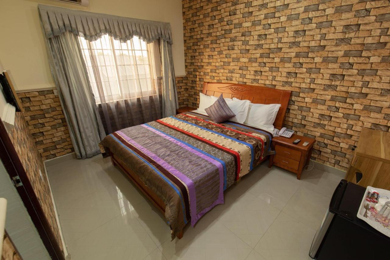 Ag Hotel And Suites Ogbodjo Dış mekan fotoğraf