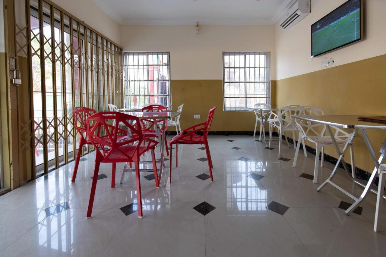 Ag Hotel And Suites Ogbodjo Dış mekan fotoğraf