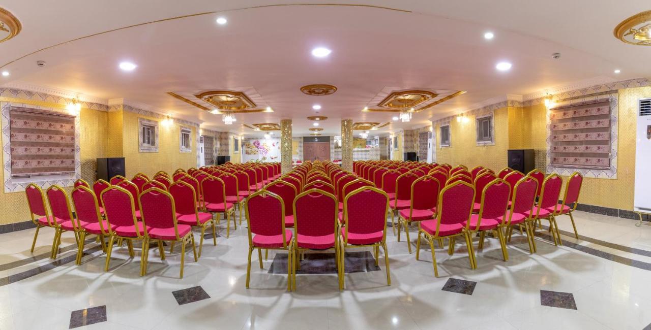 Ag Hotel And Suites Ogbodjo Dış mekan fotoğraf