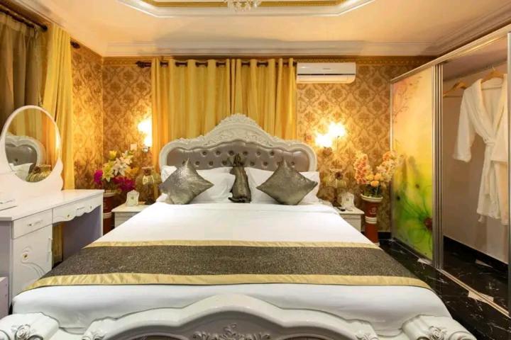 Ag Hotel And Suites Ogbodjo Dış mekan fotoğraf