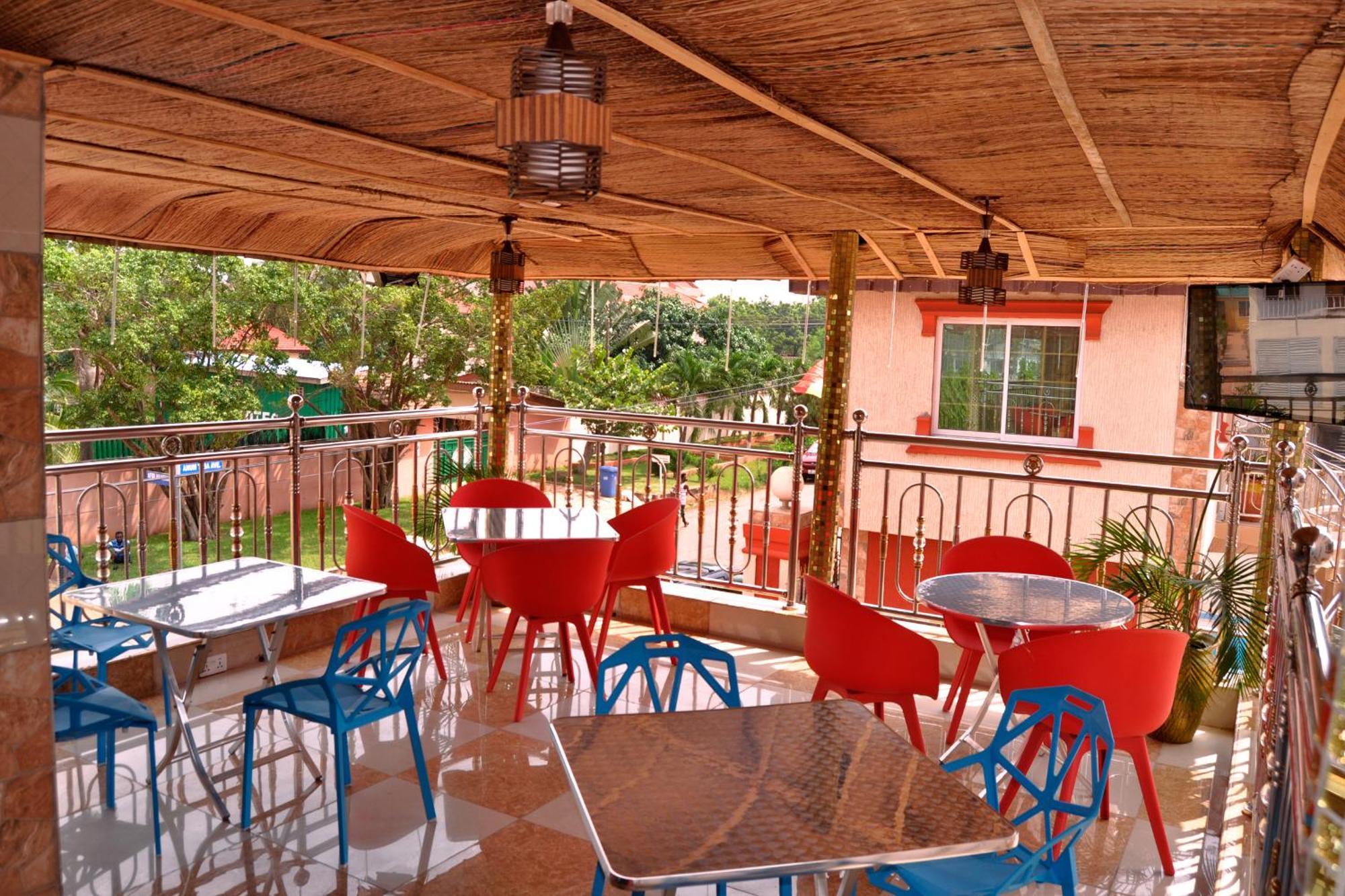 Ag Hotel And Suites Ogbodjo Dış mekan fotoğraf